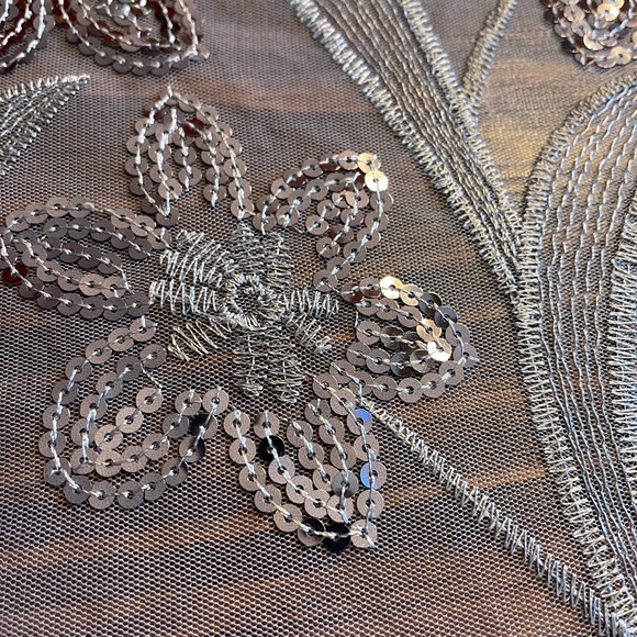 Beautiful silver scarf - Picture 4 of 7